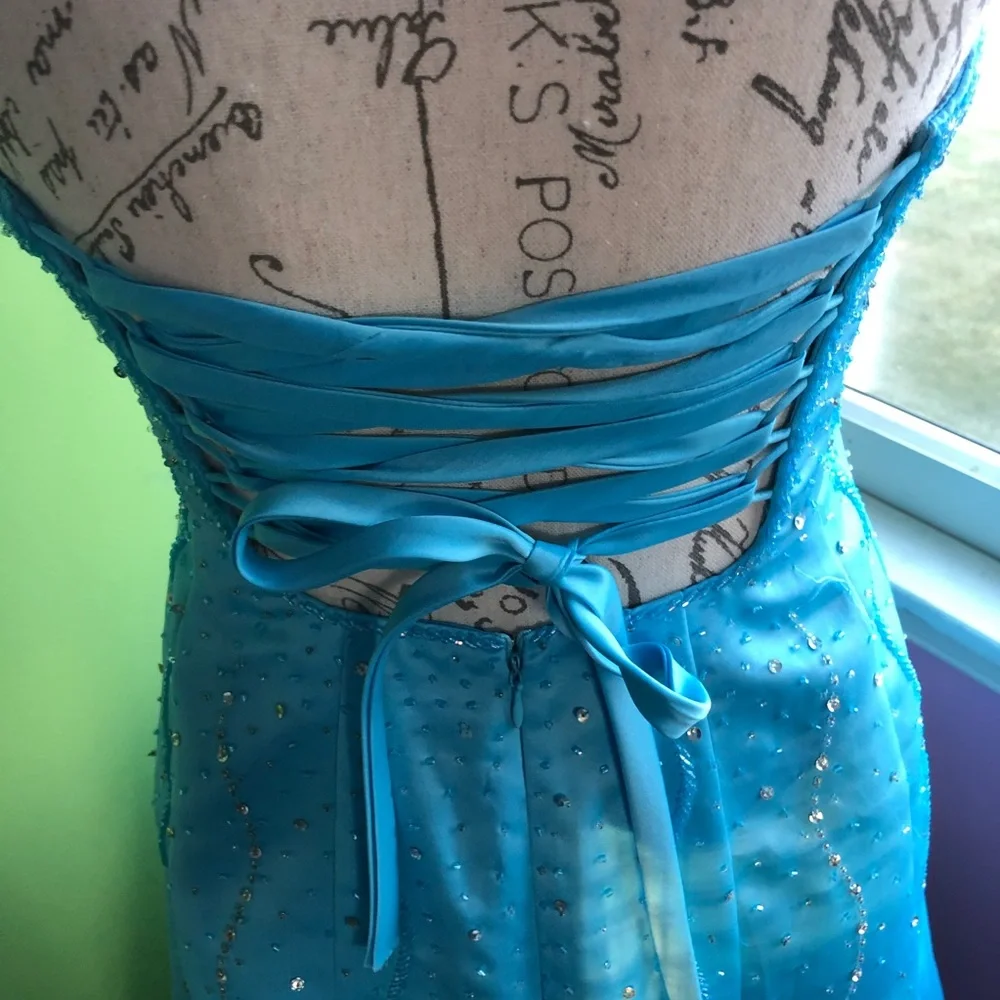Full length blue formal dress - Picture 7 of 11
